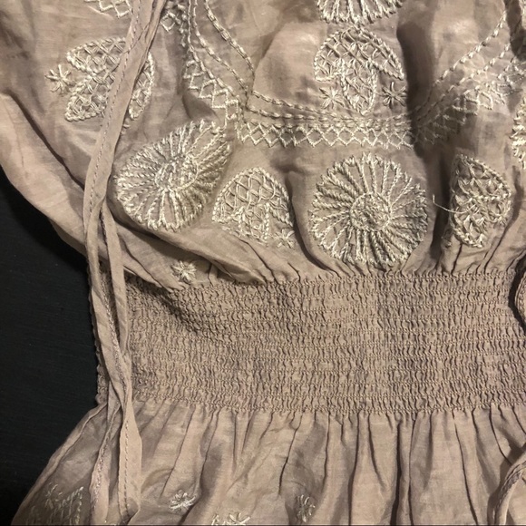 Flowy Cinched Blouse - Picture 2 of 3